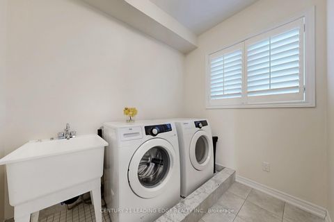 Photo 24 at 6 Poetry Drive, Vellore Village, Vaughan