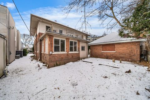 Photo 9 at 181A Poplar Plains Road, Casa Loma, Toronto