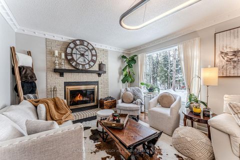 Photo 4 at 153 Browning Trail, Letitia Heights, Barrie