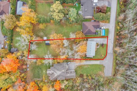 Photo 1 at 33 Mourning Dove Road, Sutton & Jackson's Point, Georgina