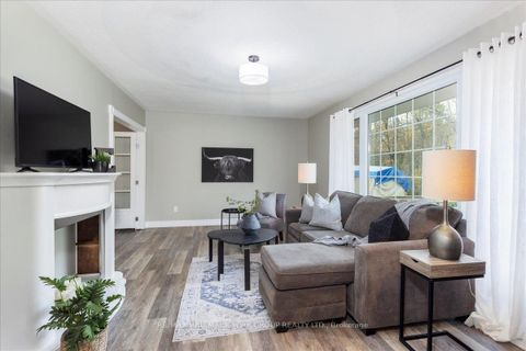 Photo 8 at 33 Mourning Dove Road, Sutton & Jackson's Point, Georgina