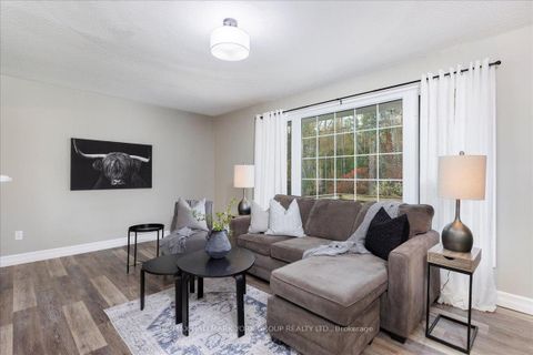 Photo 9 at 33 Mourning Dove Road, Sutton & Jackson's Point, Georgina