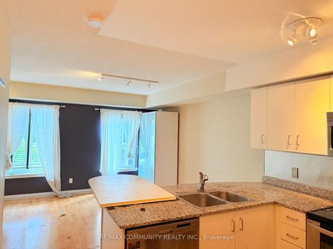 Photo 5 at 716 - 42 Western Battery Road E, Niagara, Toronto