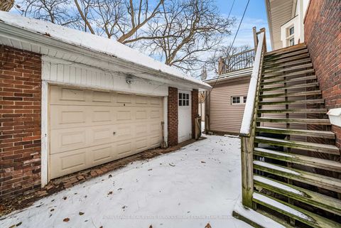 Photo 12 at 181B Poplar Plains Road, Casa Loma, Toronto