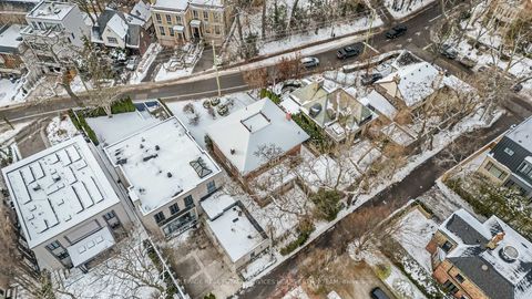 Photo 15 at 181B Poplar Plains Road, Casa Loma, Toronto