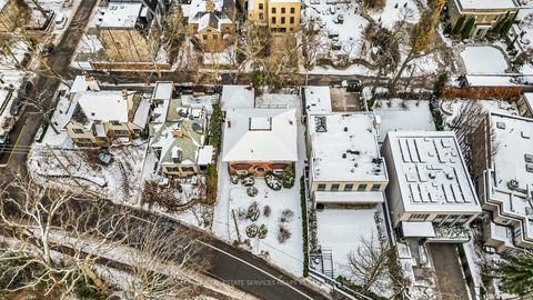 Photo 18 at 181B Poplar Plains Road, Casa Loma, Toronto