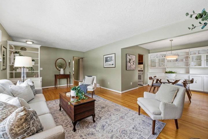 Photo 6 at 347 Clarendon Drive, Ancaster, Hamilton
