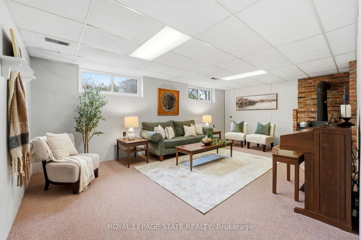 Photo 16 at 347 Clarendon Drive, Ancaster, Hamilton