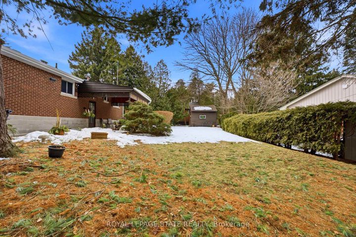 Photo 19 at 347 Clarendon Drive, Ancaster, Hamilton