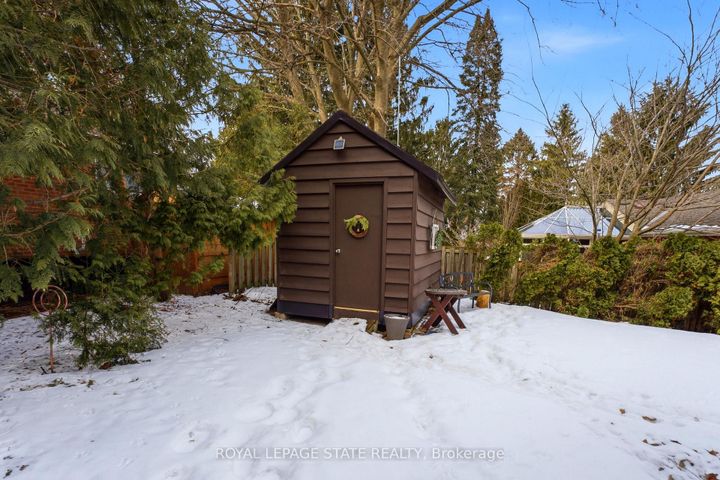 Photo 23 at 347 Clarendon Drive, Ancaster, Hamilton