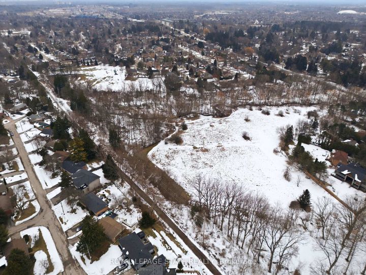 Photo 27 at 347 Clarendon Drive, Ancaster, Hamilton