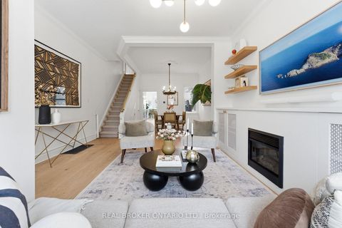 Photo 2 at 360 Wellesley Street E, South St. James Town, Toronto