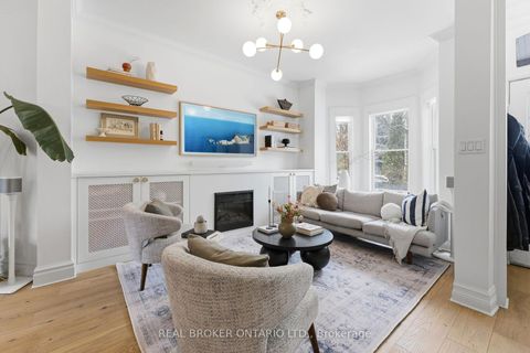 Photo 3 at 360 Wellesley Street E, South St. James Town, Toronto