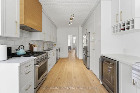 Photo 10 at 360 Wellesley Street E, South St. James Town, Toronto