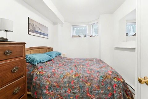 Photo 35 at 360 Wellesley Street E, South St. James Town, Toronto