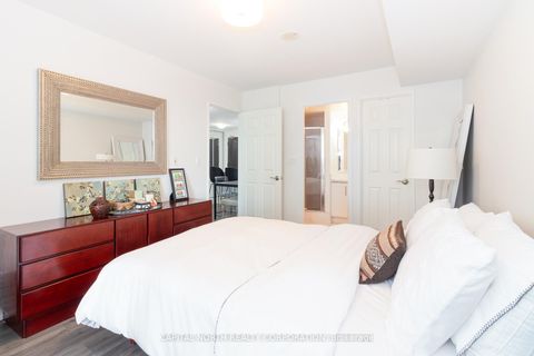 Photo 10 at 1007 - 23 Hollywood Avenue, Willowdale East, Toronto