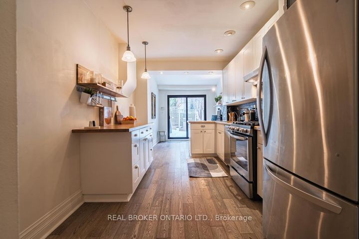 Photo 10 at 97 Major Street, University, Toronto