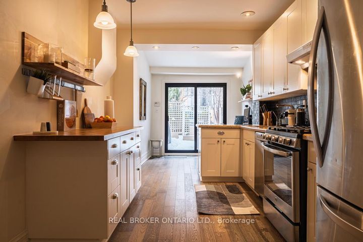 Photo 11 at 97 Major Street, University, Toronto