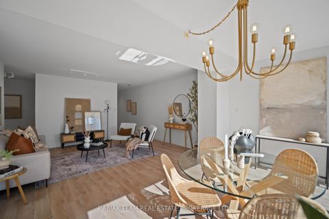 Photo 9 at 752 - 24 Southport Street, Swansea, Toronto