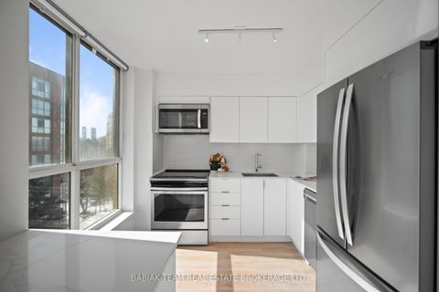 Photo 17 at 752 - 24 Southport Street, Swansea, Toronto