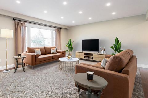 Photo 11 at 128 Rose Street, Wellington, Barrie