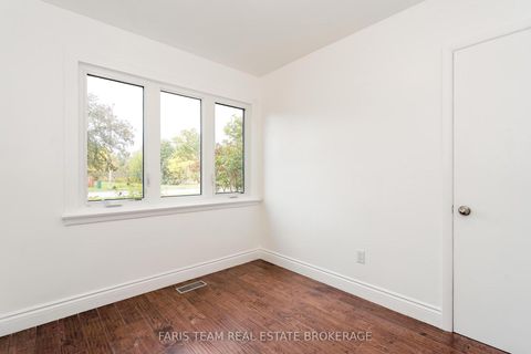 Photo 23 at 128 Rose Street, Wellington, Barrie