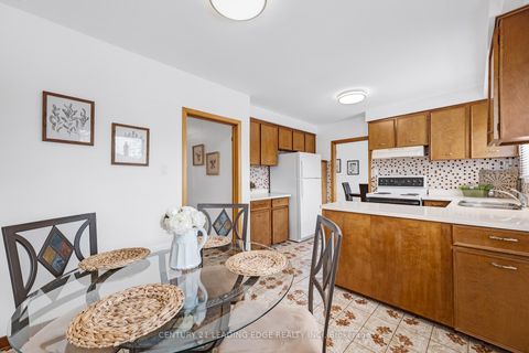 Photo 17 at 58 Keegan Crescent, York University Heights, Toronto