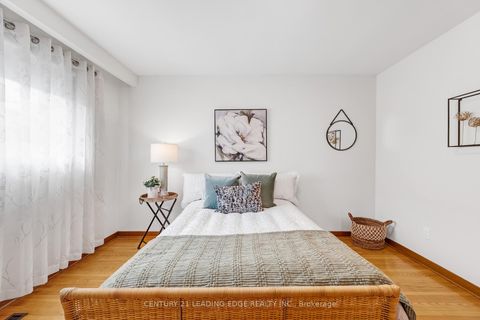 Photo 20 at 58 Keegan Crescent, York University Heights, Toronto