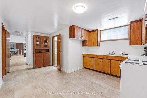 Photo 32 at 58 Keegan Crescent, York University Heights, Toronto