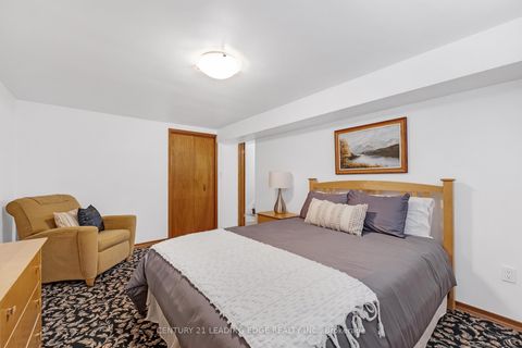 Photo 36 at 58 Keegan Crescent, York University Heights, Toronto