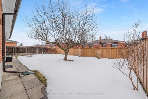 Photo 39 at 58 Keegan Crescent, York University Heights, Toronto