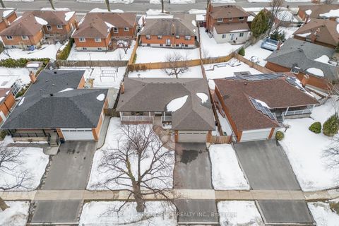 Photo 43 at 58 Keegan Crescent, York University Heights, Toronto