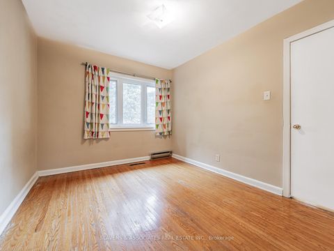 Photo 20 at 4 Burdock Lane, Don Mills, Toronto