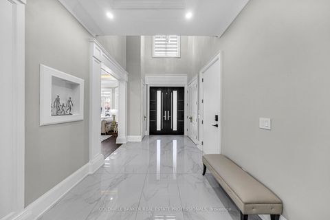 Photo 2 at 4 Lovering Road, L'Amoreaux, Toronto