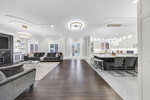 Photo 13 at 4 Lovering Road, L'Amoreaux, Toronto