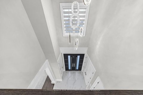 Photo 18 at 4 Lovering Road, L'Amoreaux, Toronto