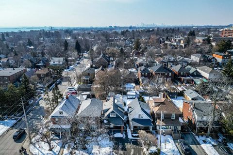 Photo 2 at 76 Ninth Street, New Toronto, Toronto