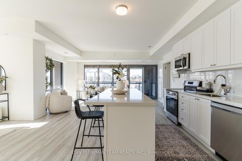 Photo 11 at 321 - 51 Clarington Boulevard, Bowmanville, Clarington