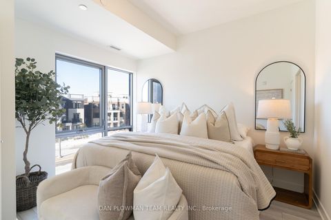 Photo 13 at 321 - 51 Clarington Boulevard, Bowmanville, Clarington