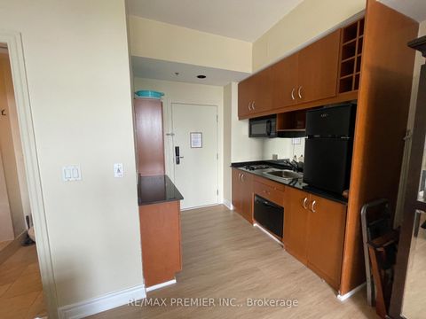 Photo 3 at 2508 - 1 King Street, Bay Street Corridor, Toronto