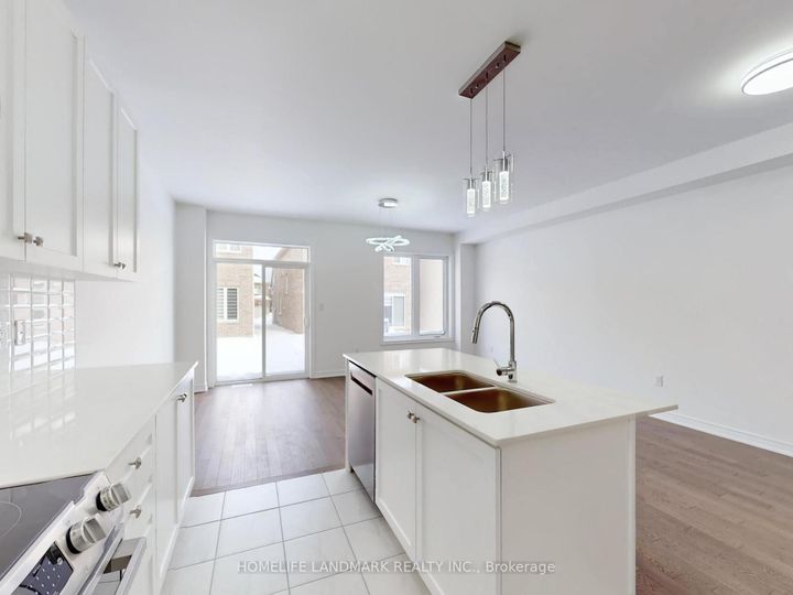 Photo 10 at 8 Bushwood Trail, Northwest Brampton, Brampton