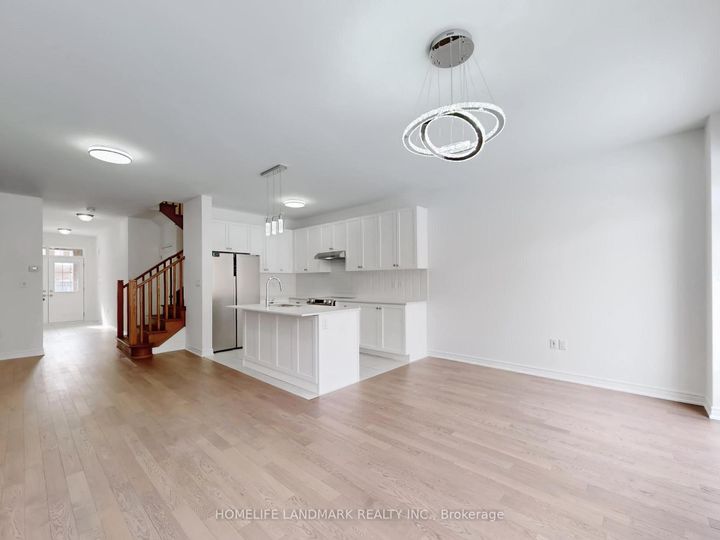 Photo 15 at 8 Bushwood Trail, Northwest Brampton, Brampton