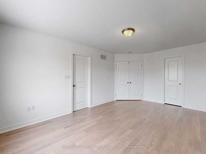 Photo 21 at 8 Bushwood Trail, Northwest Brampton, Brampton