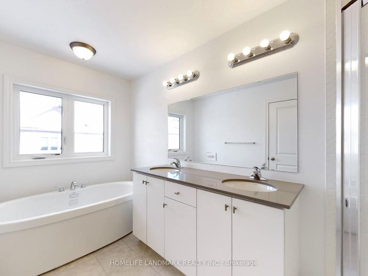 Photo 23 at 8 Bushwood Trail, Northwest Brampton, Brampton