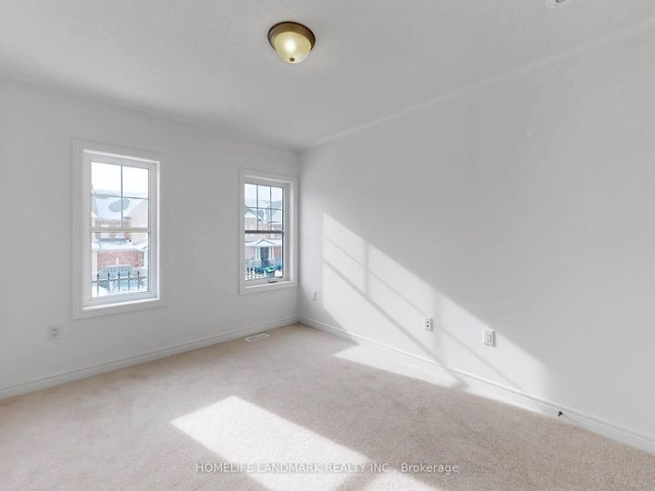 Photo 27 at 8 Bushwood Trail, Northwest Brampton, Brampton