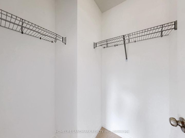 Photo 30 at 8 Bushwood Trail, Northwest Brampton, Brampton