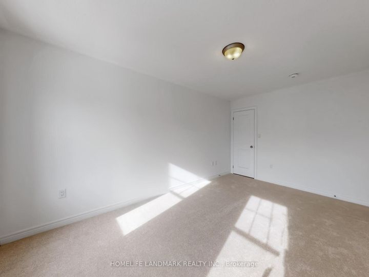 Photo 32 at 8 Bushwood Trail, Northwest Brampton, Brampton