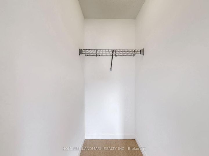 Photo 34 at 8 Bushwood Trail, Northwest Brampton, Brampton