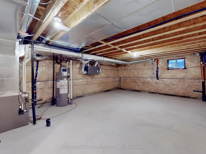 Photo 37 at 8 Bushwood Trail, Northwest Brampton, Brampton