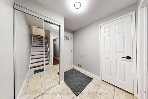 Photo 2 at 62 - 441 Military Trail, Morningside, Toronto